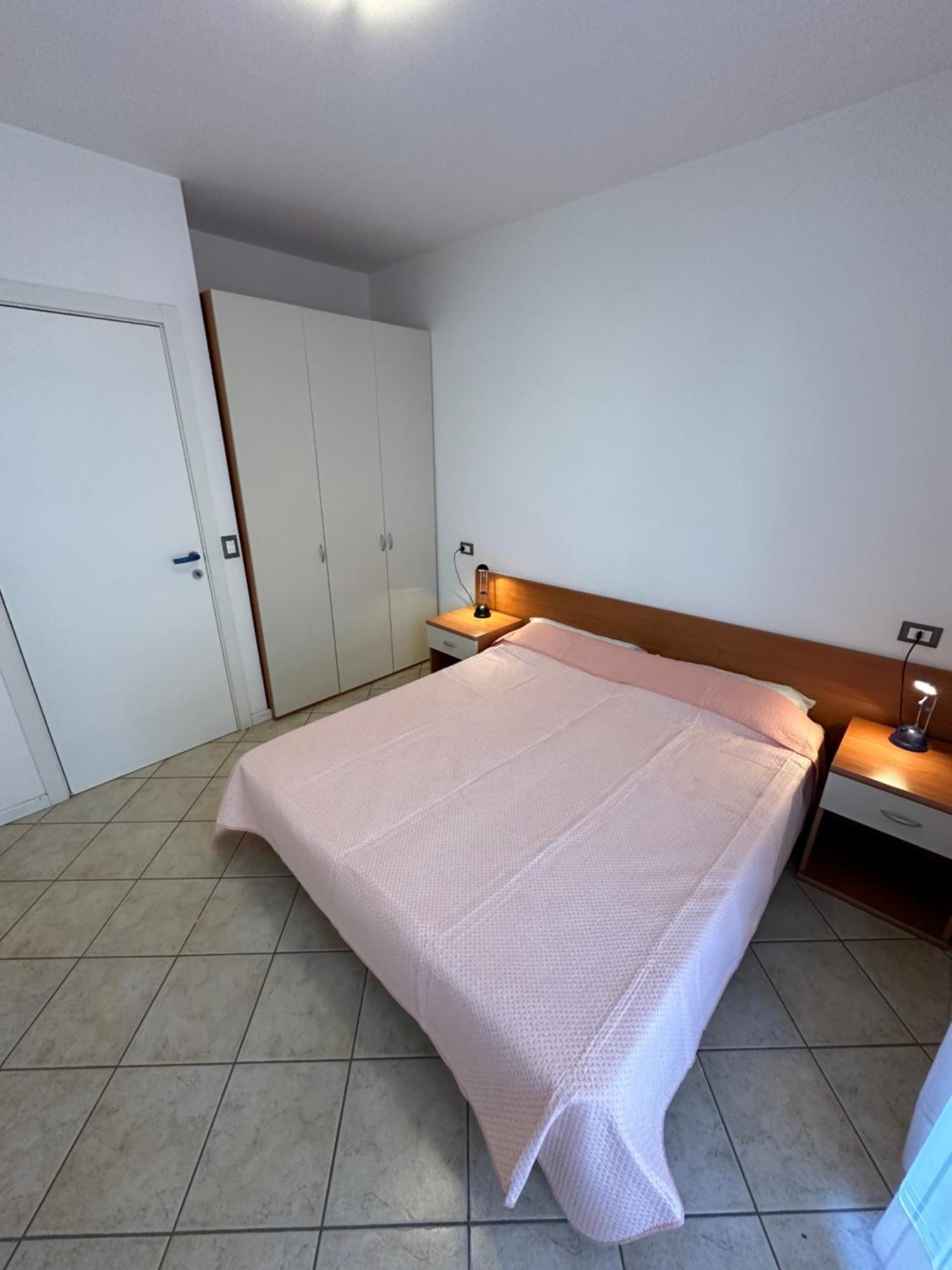 Residence Stefania - Agenzia Cocal Caorle Eksteriør bilde